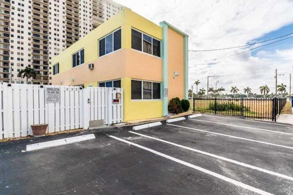 Hollywood Beachfront House エクステリア 写真