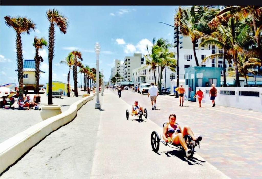 Hollywood Beachfront House エクステリア 写真