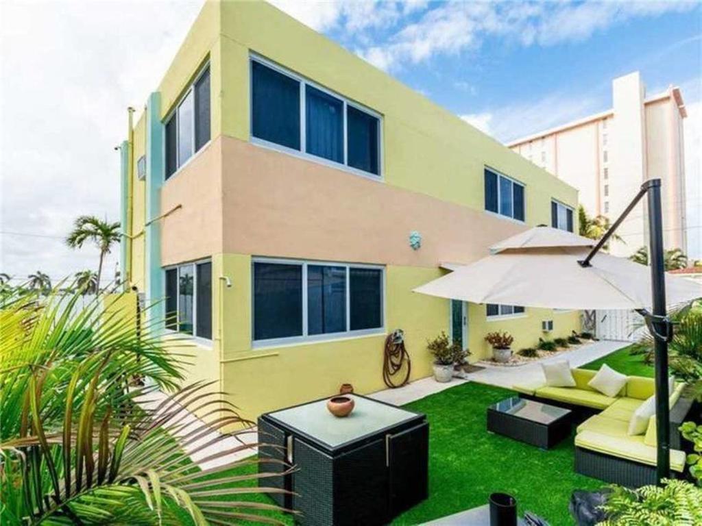 Hollywood Beachfront House エクステリア 写真