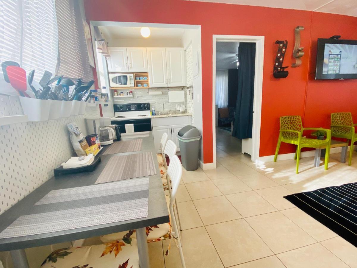 Hollywood Beachfront House エクステリア 写真