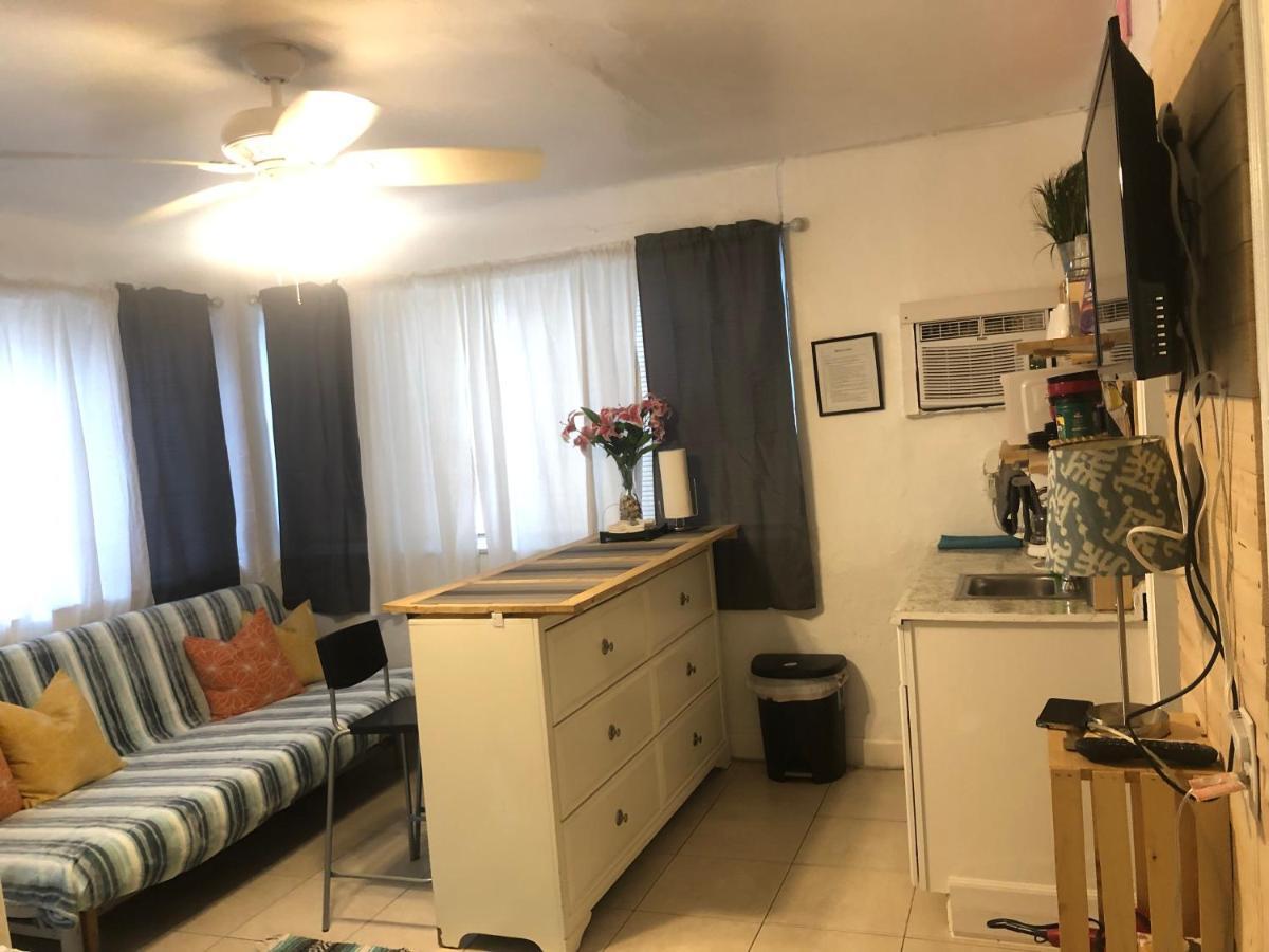 Hollywood Beachfront House エクステリア 写真
