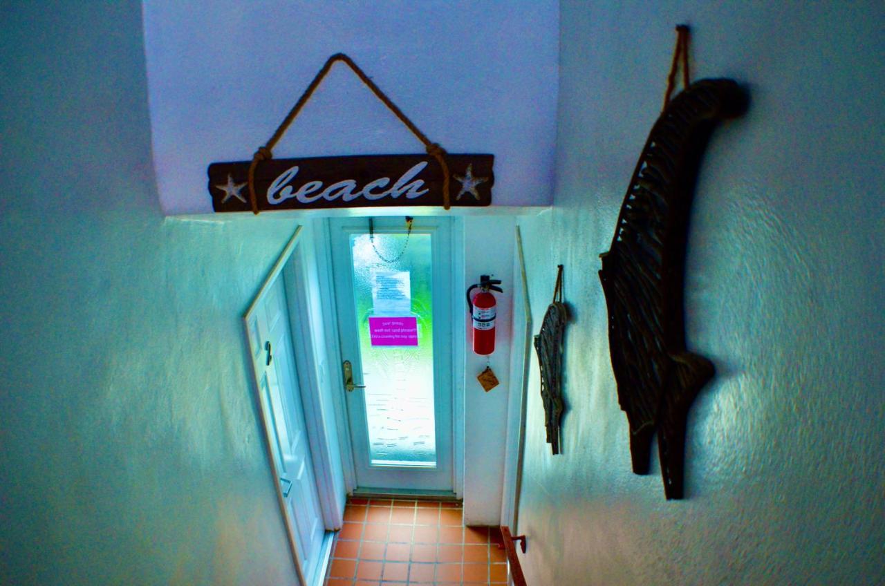Hollywood Beachfront House エクステリア 写真